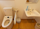 清潔な介護施設のトイレスペース
