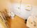 温水洗浄便座を採用したトイレが設置されていて、呼び出しボタンもあり、いざという時もすぐにスタッフに連絡することができる。