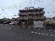 落ち着いた住宅街の建物外観