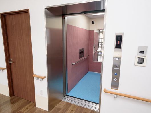 エレベーター