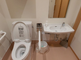 老人ホームの清潔なトイレの様子