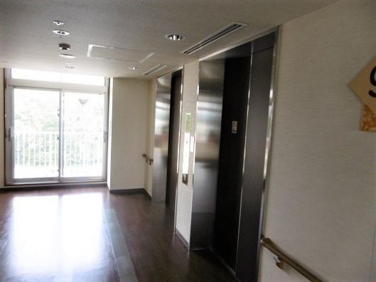 エレベーターホール