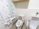 介護施設の明るいトイレ空間