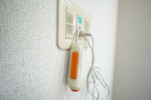 呼び出しボタン