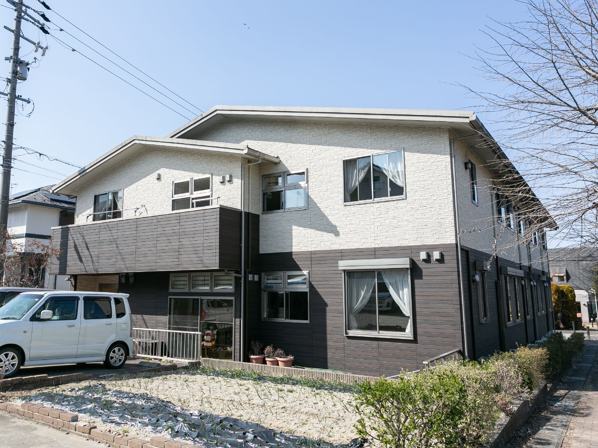 ２階建ての施設