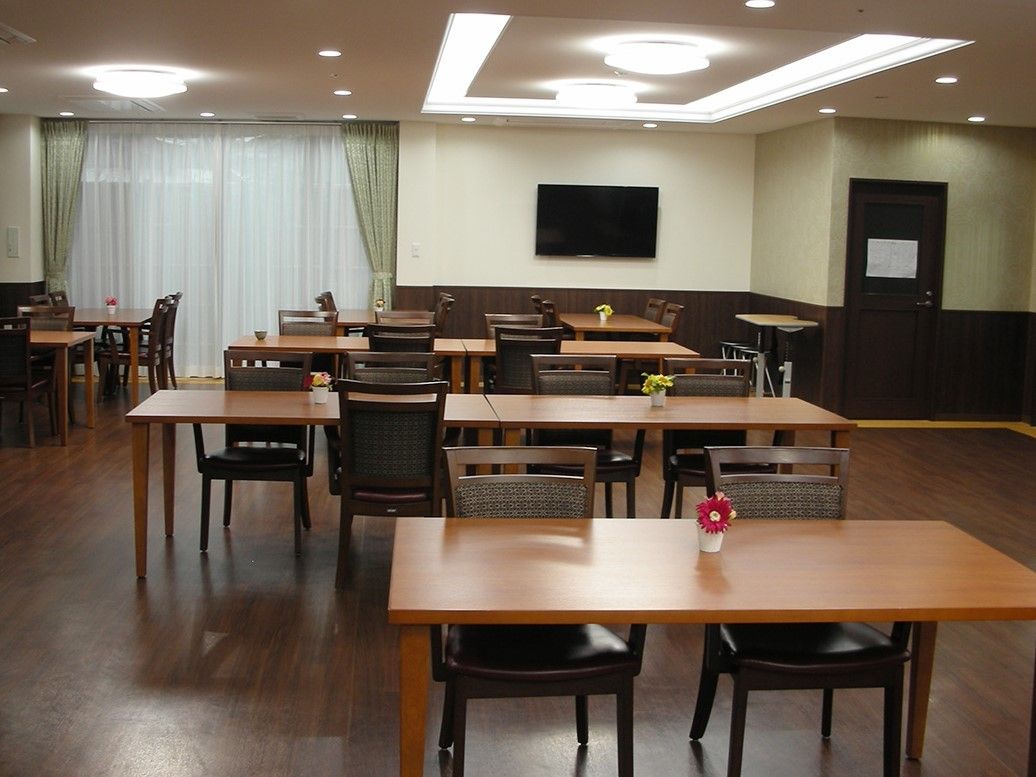 広々としたダイニングルーム