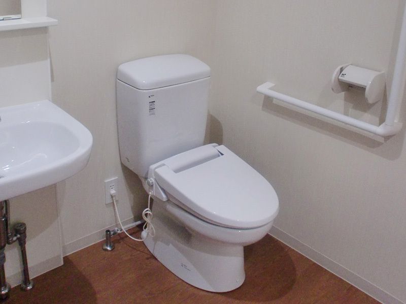 トイレは手すりがあるので立ち上がりや移動がスムーズにできる