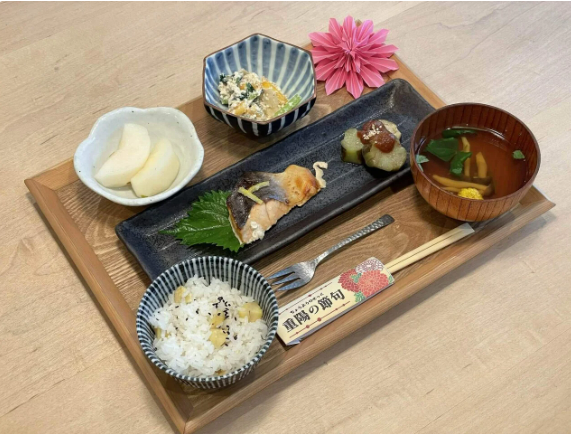 和食の食事セット