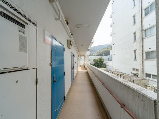 居室前