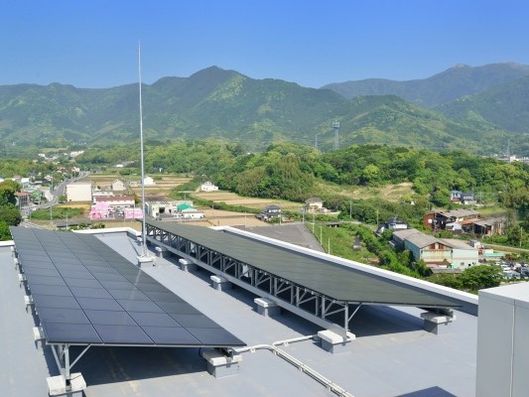 ソーラーパネル