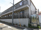 閑静な住宅街の交差点