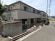 静かな住宅街の外観
