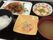 一汁三菜の食卓の様子。夕食が並んでいる写真