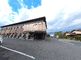 広々とした施設の外観