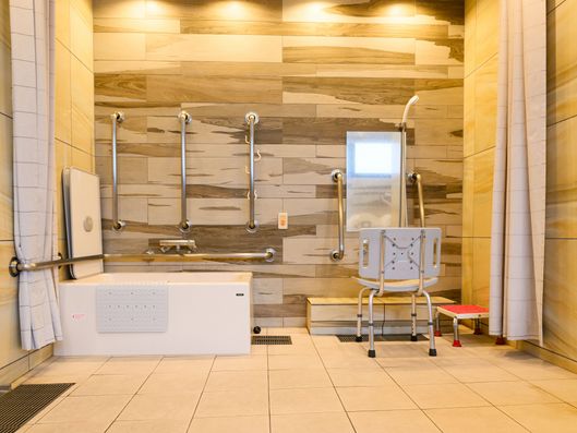 安全対策完備の浴室