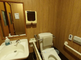 介護施設の清潔なトイレ設備
