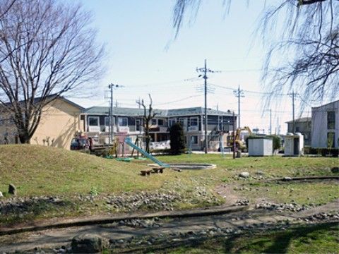 ラ・テラス堀米の周辺環境。近くには公園があり子供と触れ合えたり、軽い運動も行える。