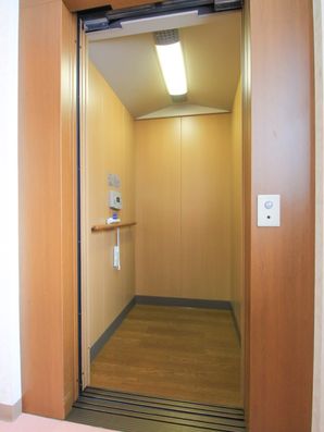 エレベーター