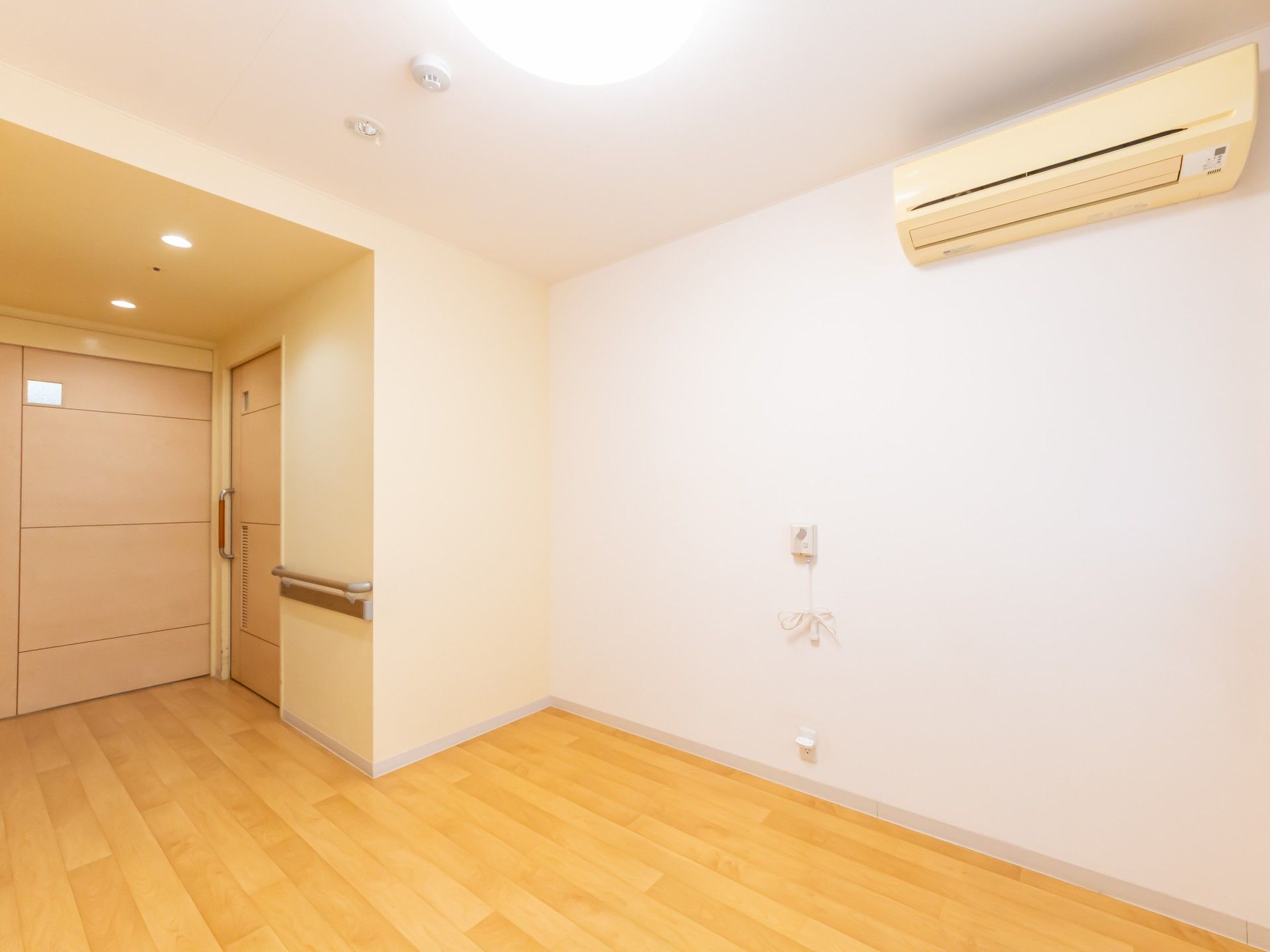 明るい部屋の一角