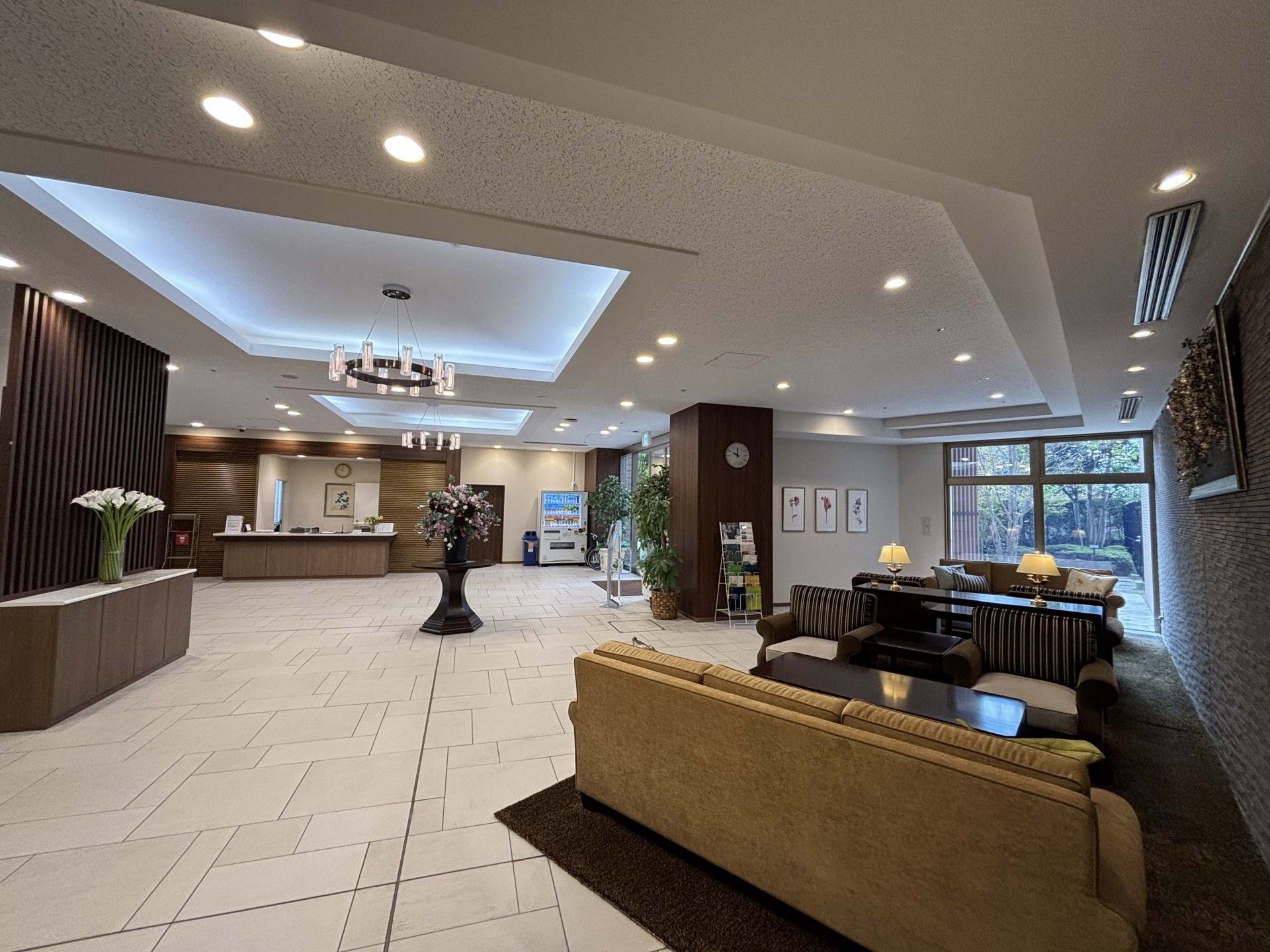 広々としたエントランス