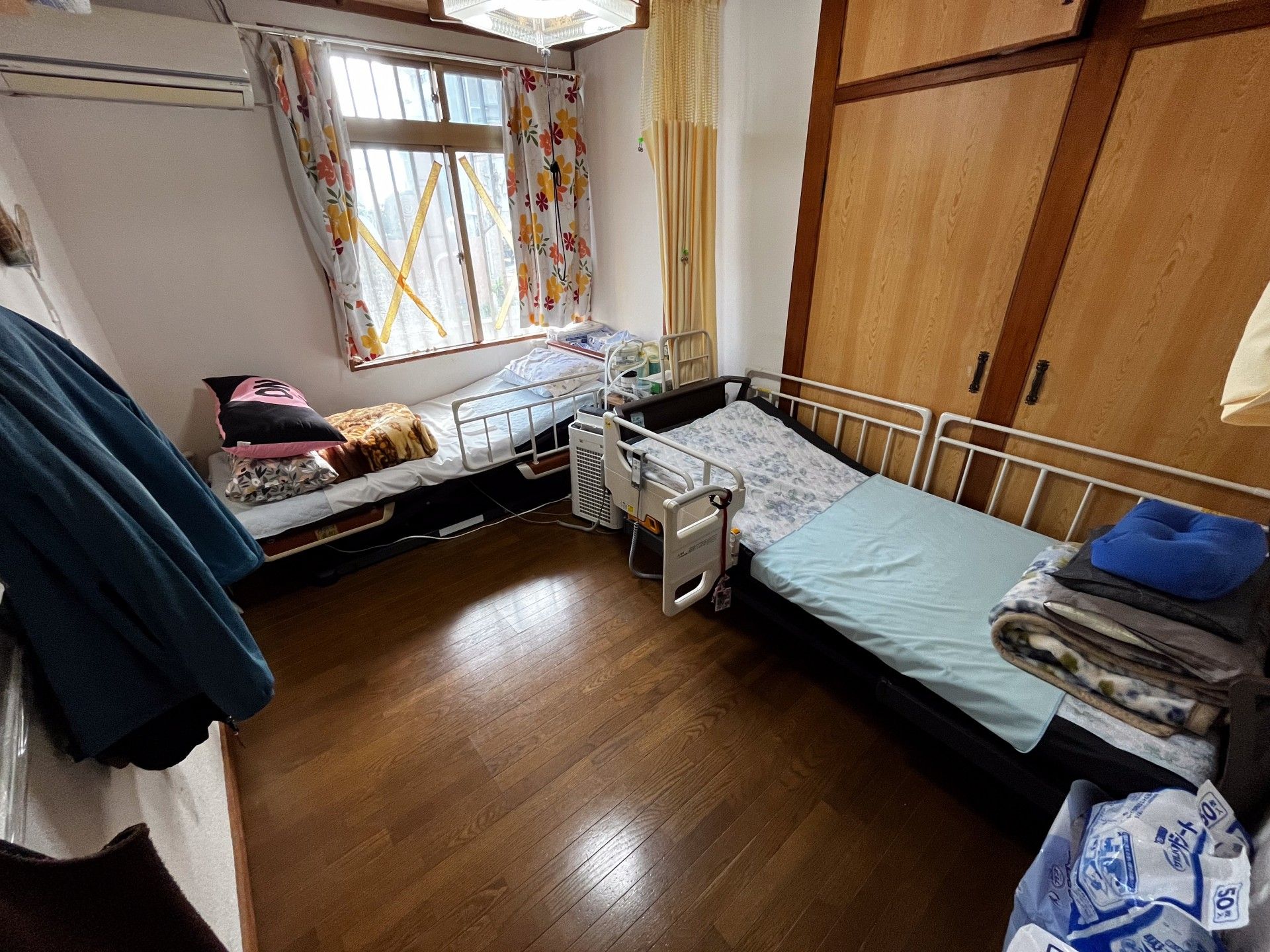 日差しが差し込む居室