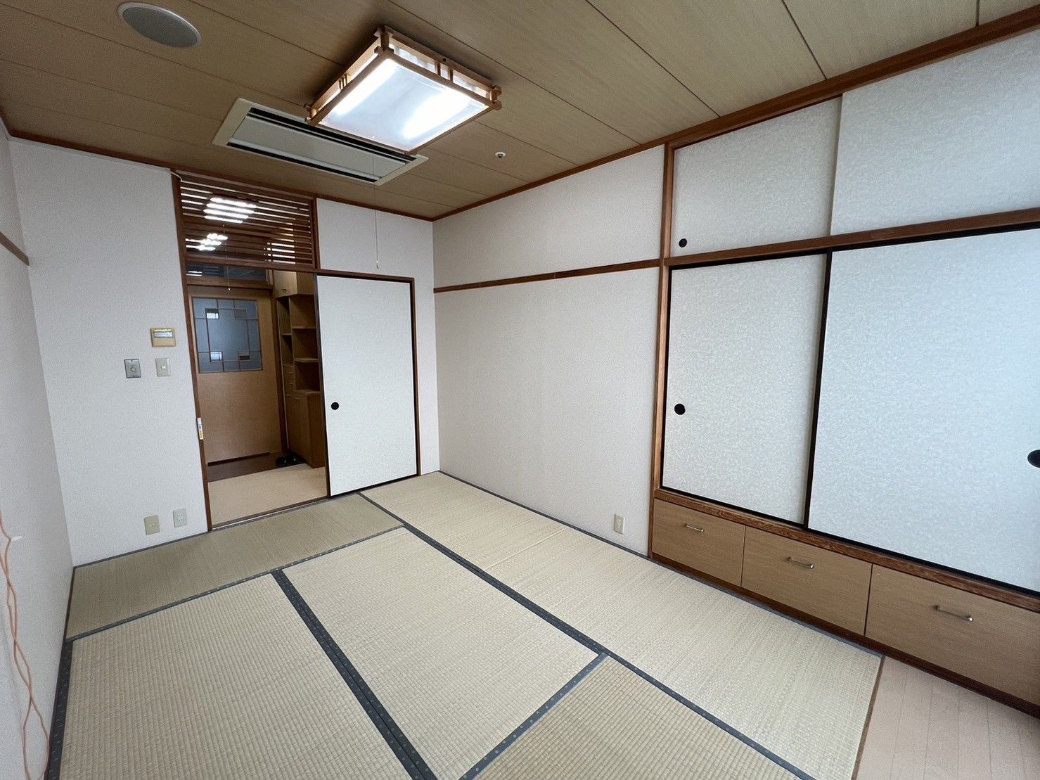 和室の居心地の良い空間