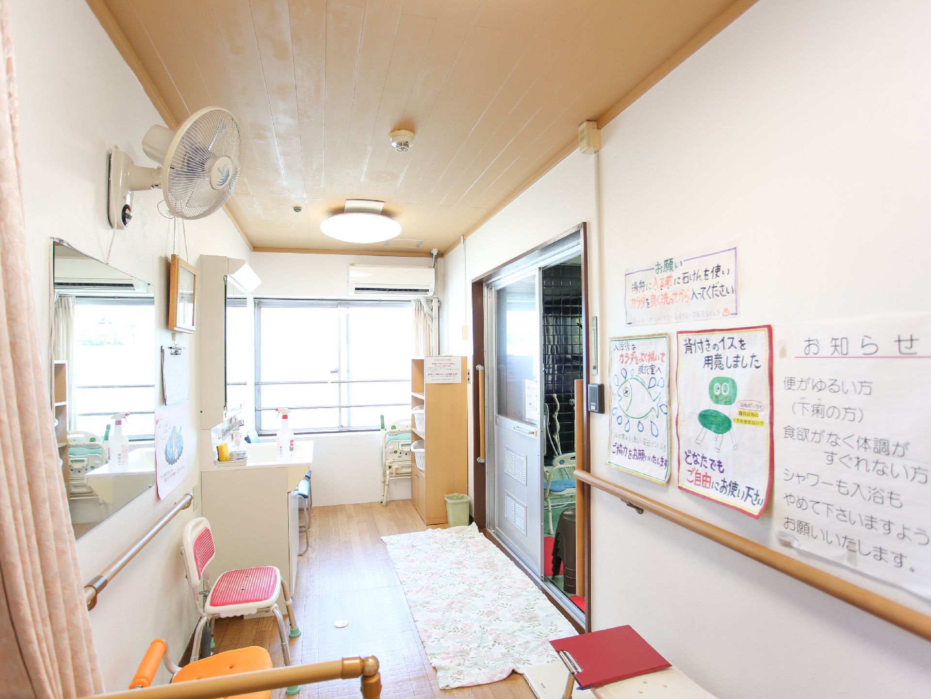 椅子を設置した脱衣所