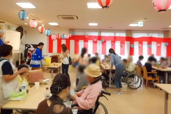 賑やかなイベント会場