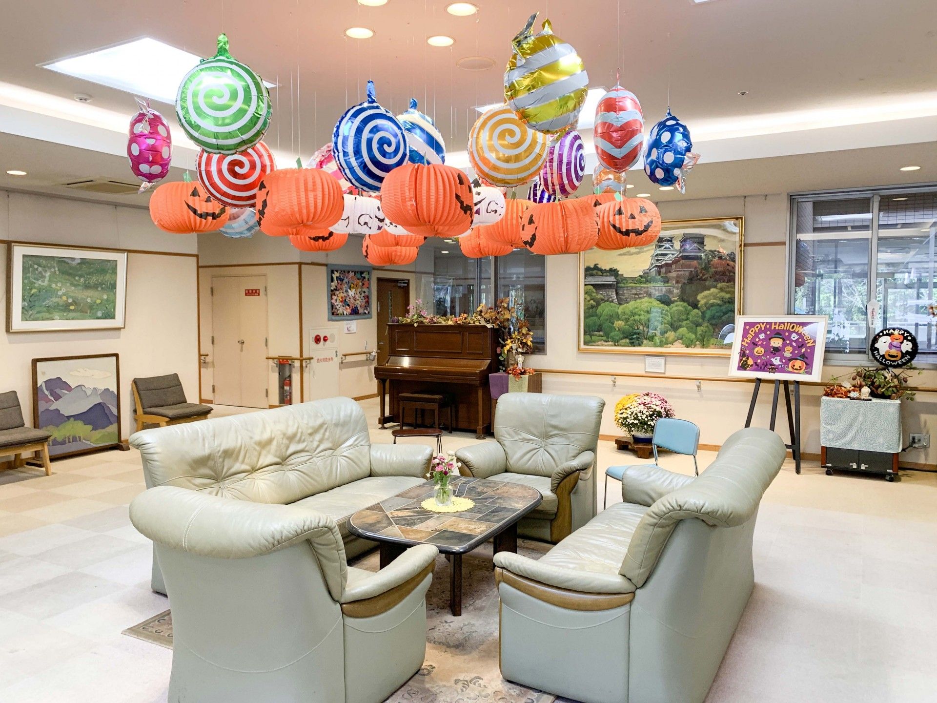 季節の飾りがある部屋