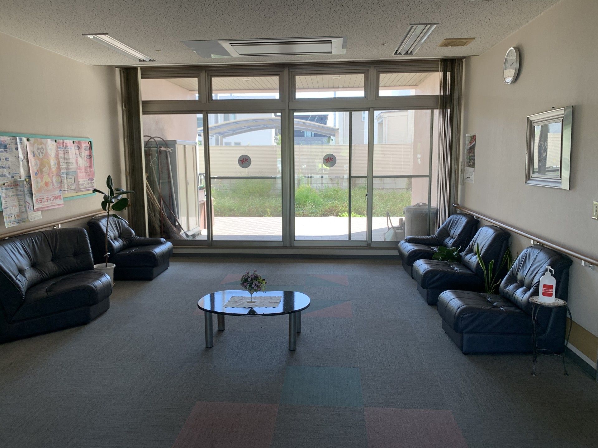 落ち着いた雰囲気の談話室