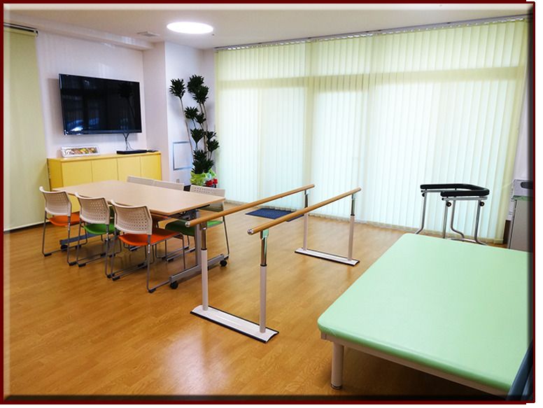 リハビリ用具が整った空間
