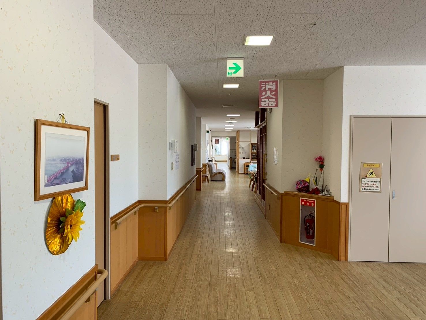 長い廊下の風景