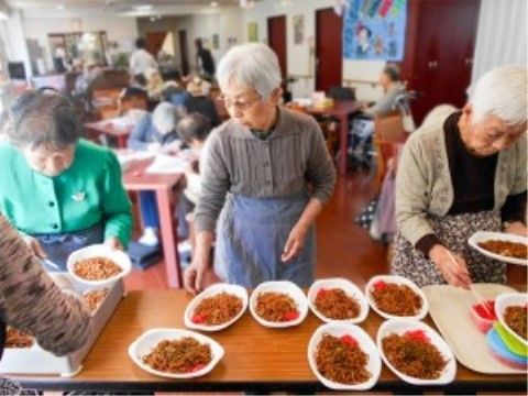 「癒しの市川おにだか館（住宅型併設）」のイベント。お食事を頂けるメニューになっている。