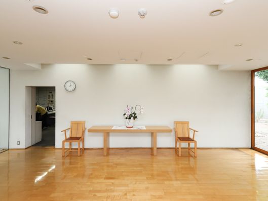 エントランスホール