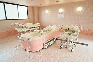 ゆったりとした浴室