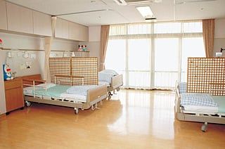 明るく清潔な居室