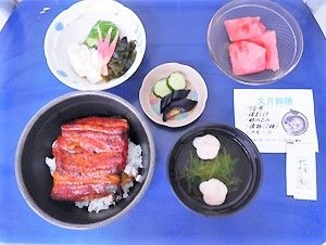 ごはん、お吸い物からデザートまでそろった食べ応えあるメニュー例