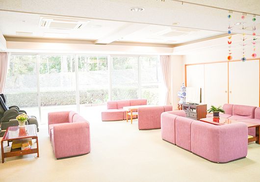 ラウンジ