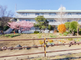庭園のある施設外観