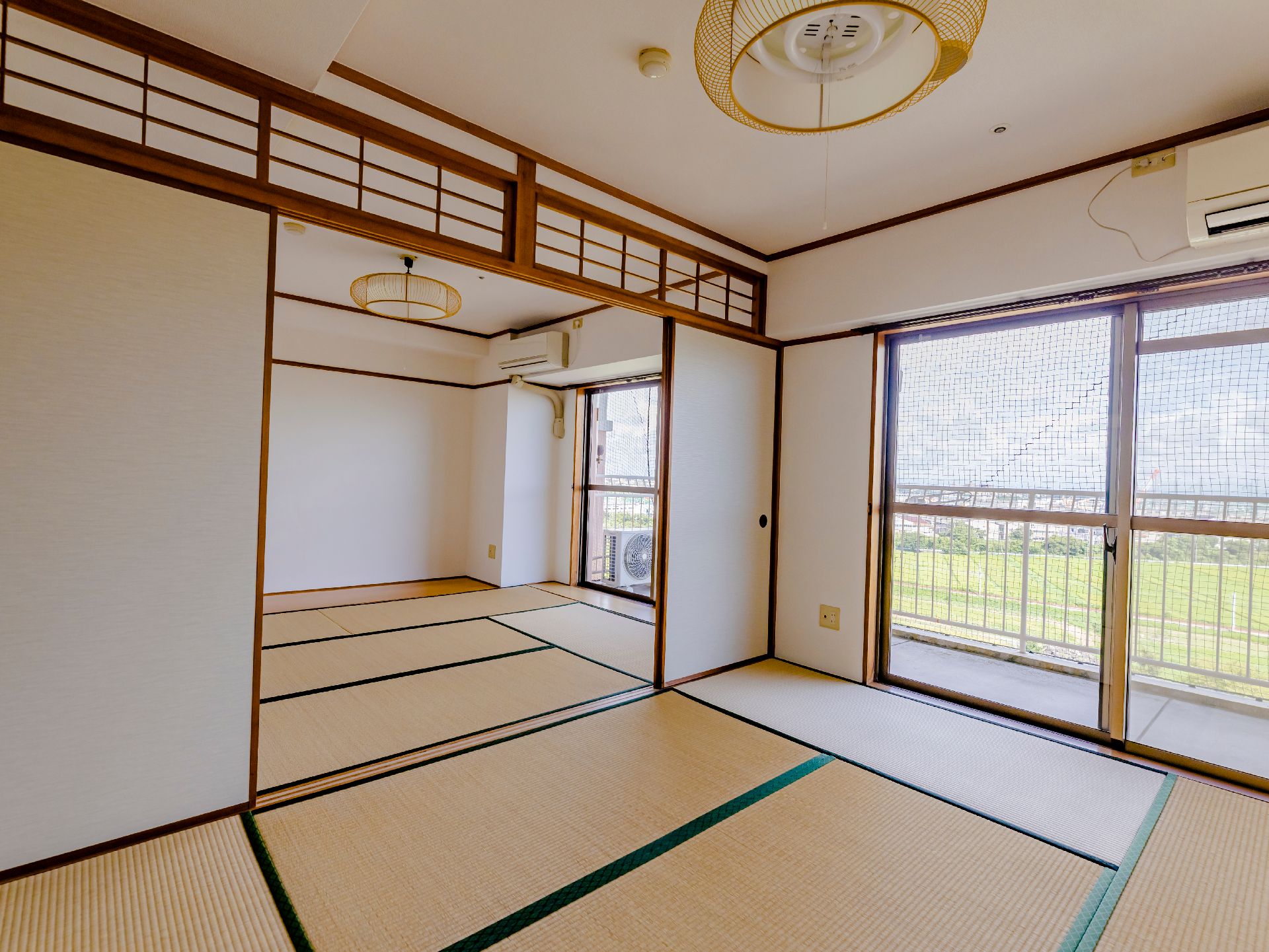 畳がひかれた居室