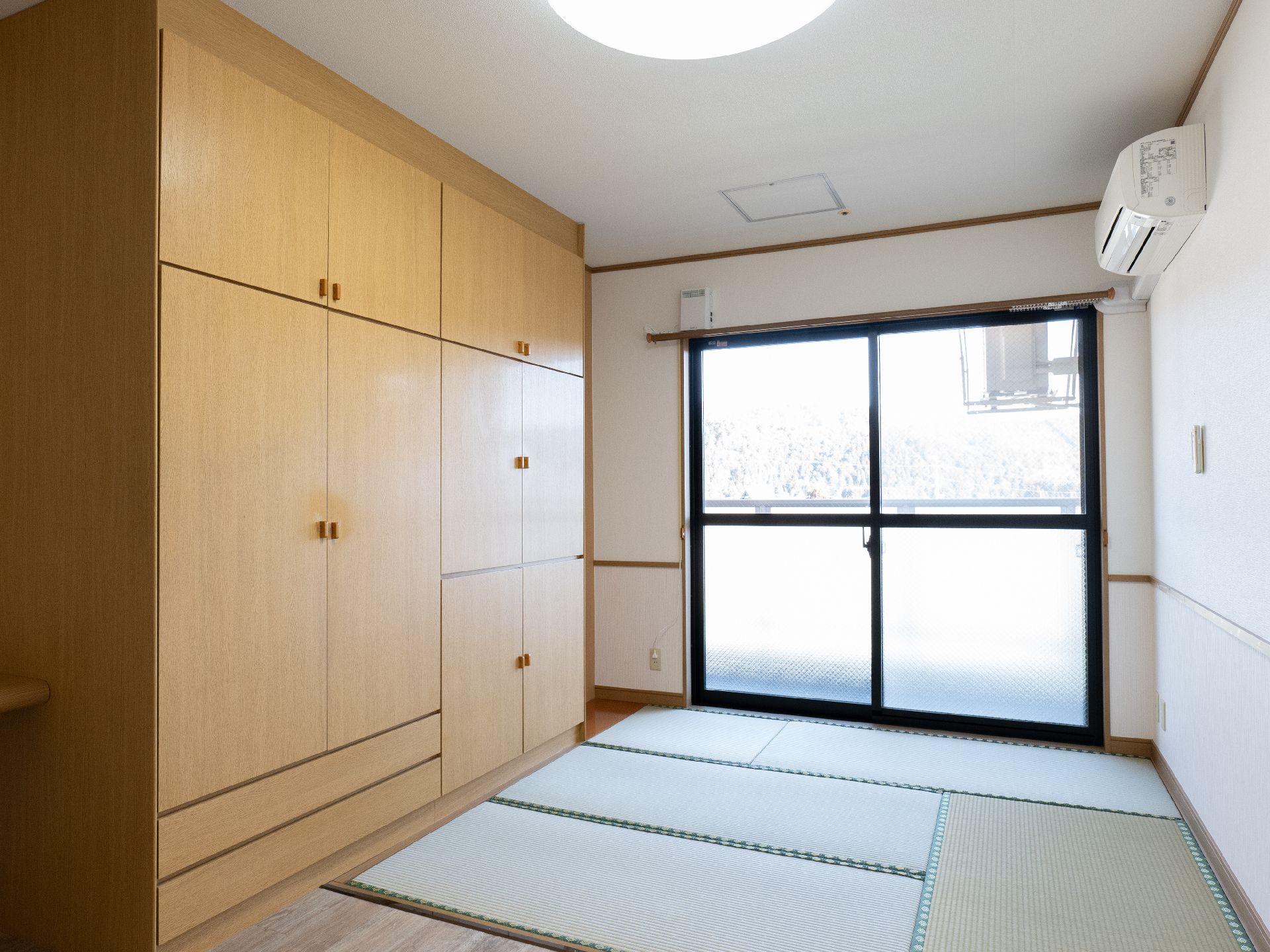 エアコンが設置された居室