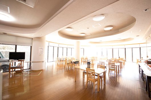 食堂（カフェ次郎食堂）