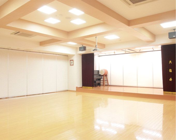 広々とした明るい空間