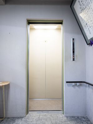 エレベーター