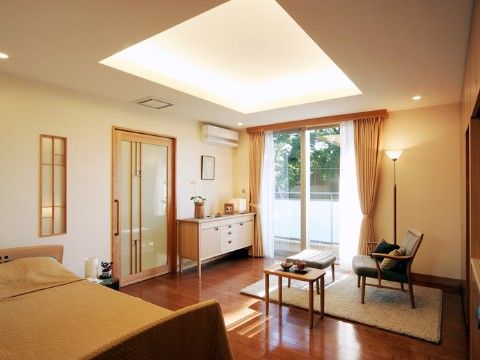 「ヒルデモア駒沢公園」の居室。全居室には、ベランダ設備が整っている。
