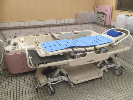 機械浴室