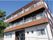 3階建ての建物外観