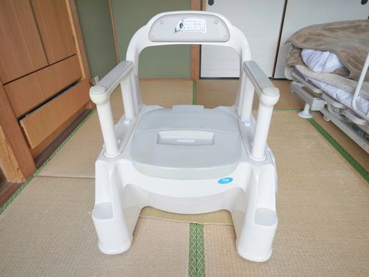 ポータブルトイレ