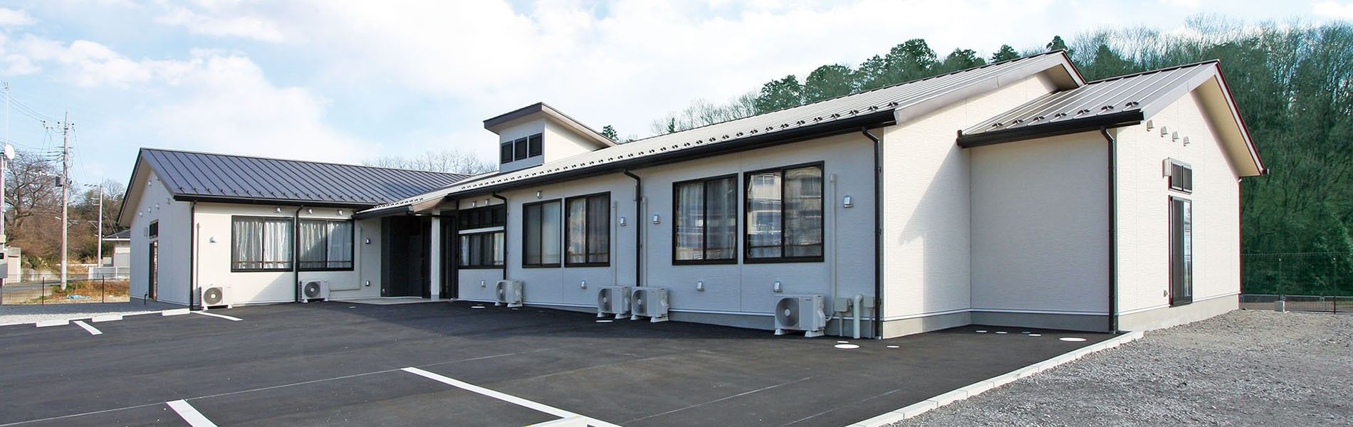 清潔感のある建物の外観
