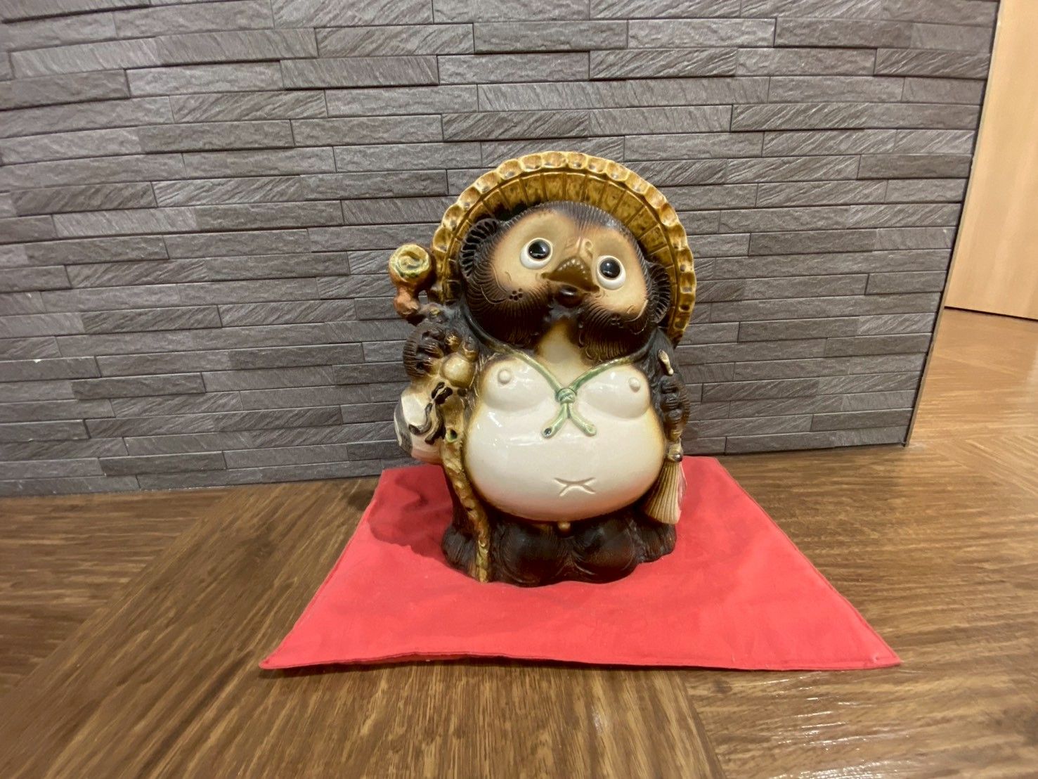 たぬきの置物